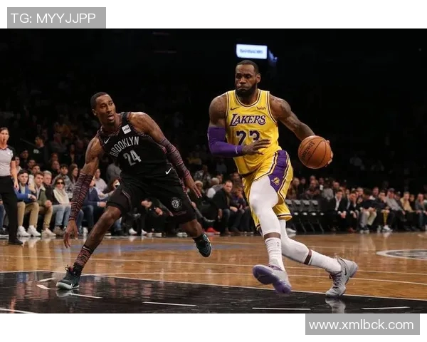 湖人队与活塞队的精彩对决回顾与分析，谁能在赛季中脱颖而出